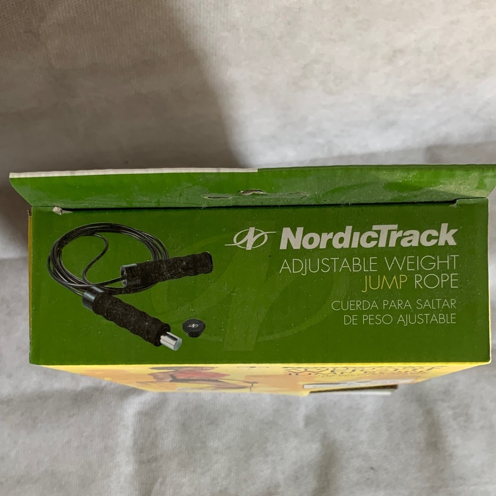 NIB NordicTrack Adjustable Weight Jump Rope - Picture 2 of 4